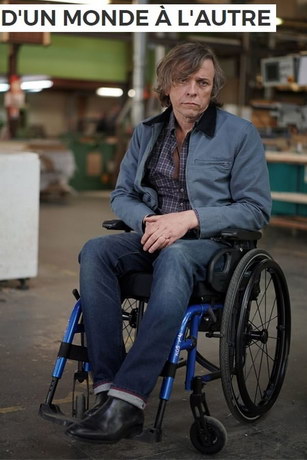 смотреть Из мира в мир (2019)