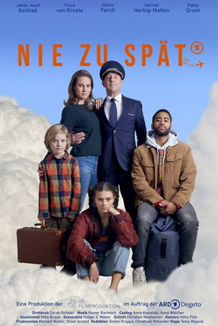 смотреть Никогда не поздно (2022)